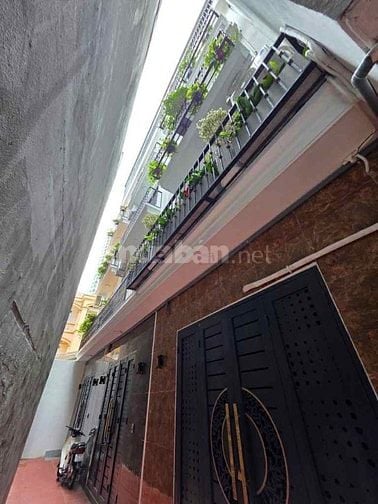Bán nhà Đa Sỹ, Hà Đông - MỚI XÂY 100%, chỉ GẦN 7 tỷ, cách mặt phố 10m,
