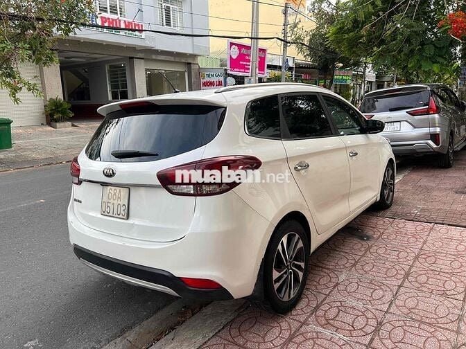 Kia Rondo 2016 2.0 GAT - 180000 km