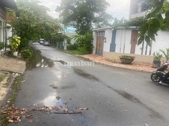 Lô đất sát chợ đầu mối Thủ Đức ra nhanh 2tỷ55 