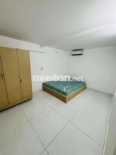 NHÀ MÊ LỬNG MT ĐƯỜNG, MỚI, SẠCH ĐẸP, 3PN, NỘI THẤT BẢN, KHU HỒ NGHINH