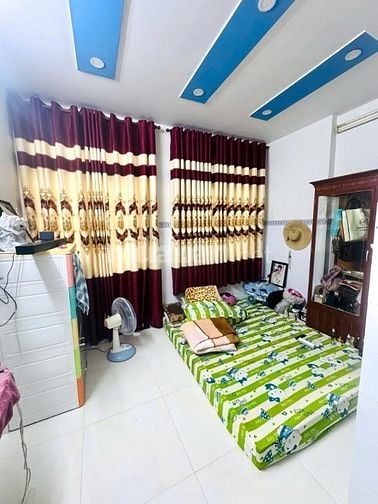 DUY NHẤT CĂN NHIÊU TỨ PHÚ NHUẬN ĐỂ GIÁ 4TỶ8 TRỤC ĐƯỜNG CHÍNH KDMB  