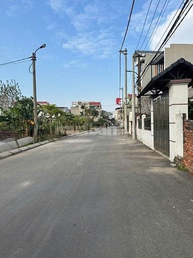 Chính chủ bán đất số 327 đường Vân Trì-Vân Nội 95m2,MT5,7m giá 119tr