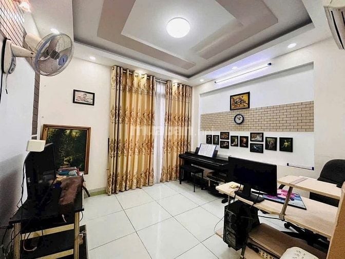 SIÊU HOT! NHÀ TỐT GIÁ MÊM-GIÁ 2,98 TỶ-GẦN ĐẠI HỌC VĂN HIẾN-GỌI NGAY!