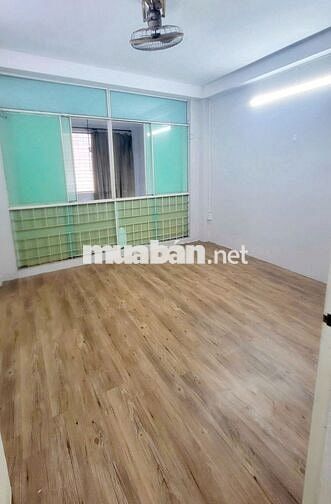 Chính chủ cho thuê: 122/8 Lạc Long Quân P3 Q11