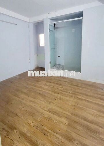 Chính chủ cho thuê: 122/8 Lạc Long Quân P3 Q11