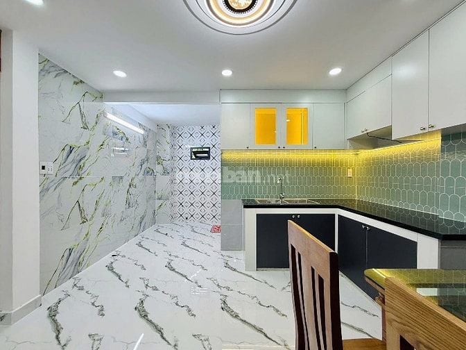 KẸT TIỀN CÔ TÂM SANG GẤP CĂN Đ PHẠM CỰ LƯỢNG, SẴN HỢP ĐỒNG THUÊ 13,5tr