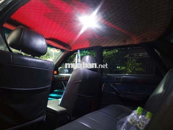 Ô tô Toypta Camry cỗ 1987 2.0 MT  nghiêm chỉnh