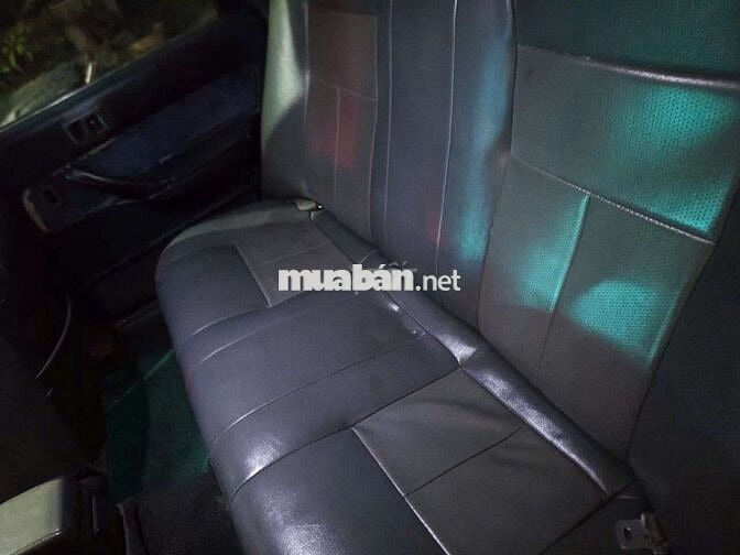 Ô tô Toypta Camry cỗ 1987 2.0 MT  nghiêm chỉnh