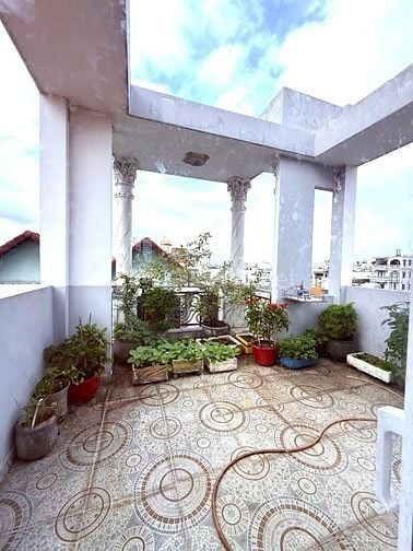 Nhà phố chính chủ xây kiên cố 4.15x15 trệt lửng 3 lầu Phạm Văn Chiêu 