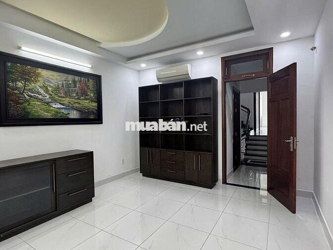 NHÀ ĐẸP 2 LẦU+SÂN THƯỢNG 4PN 5WC HẺM OTÔ THÔNG ĐƯỜNG SỐ 9-THỐNG NHẤT