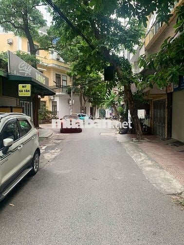 Cho thuê nhà nguyên căn ngõ Thái Hà(40m2 x 5 tầng, ngõ ô tô tránh)