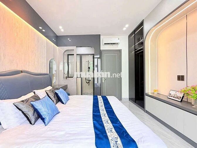 NHÀ PHỐ MỚI KENG 1 TRỤC QUANG TRUNG CHƯA QUA SỬ DỤNG 5PN CÓ THANG MÁY