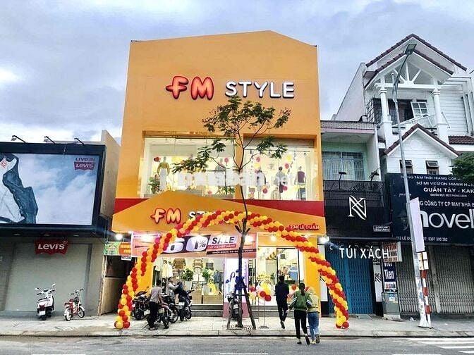 ❤️CHO THUÊ NHÀ 2 TẦNG MT LÊ DUẨN DT :300m2 , NGANG :9M , NHÀ MỚI ĐẸP