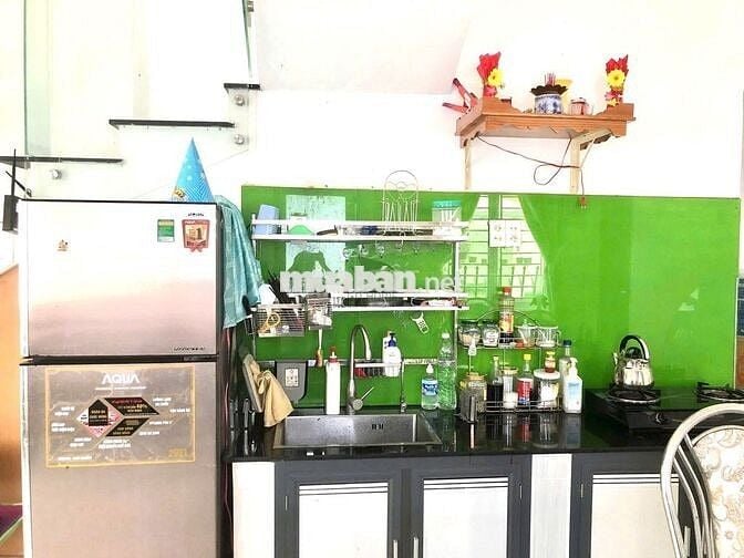 HÀ NGUYÊN CĂN 1 TRỆT 1 LẦU Ở BẮC NHA TRANG GIÁ 10 TRIỆU/ THÁNG