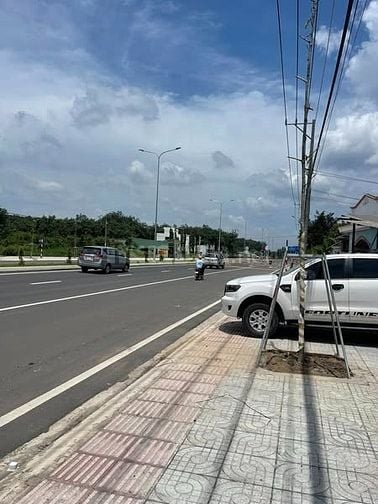 Chủ gửi nhà mặt tiền đường DT746 Tân Thành Bắc Tân Uyên  