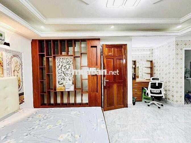 CHO THUÊ BIỆT THỰ MẶT TIỀN PHAN HUY ÍCH-5 TẦNG THANG MÁY-DT 6.5Mx16M