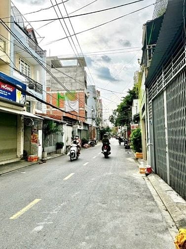Bỏ ra 1,870 tỷ sở hữu ngay căn nhà Nguyễn Thái Học, Bình Thạnh | HXH