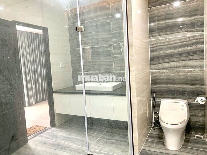 NHÀ ĐẸP 2 LẦU+SÂN THƯỢNG 4PN 5WC HẺM OTÔ THÔNG ĐƯỜNG SỐ 9-THỐNG NHẤT