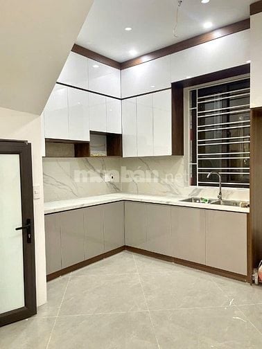 Kim Ngưu - Hai Bà Trưng/ 39m2 x 4T - MT4m - 9,6 tỷ. Nhà Đẹp Gần Phố.