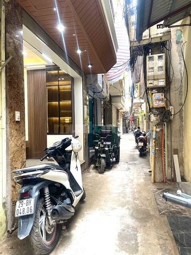 Kim Ngưu - Hai Bà Trưng/ 39m2 x 4T - MT4m - 9,6 tỷ. Nhà Đẹp Gần Phố.