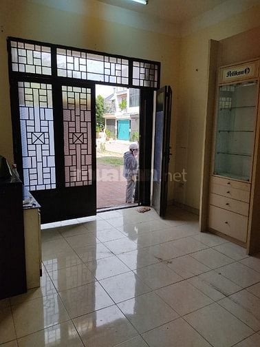 Cho thuê Nhà nguyên căn mặt tiền Q12, cách chợ An Sương 100m, chỉ 6tr/