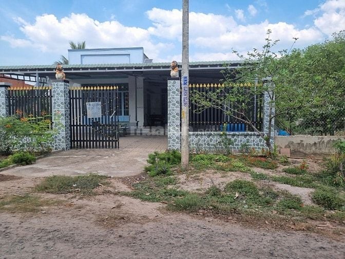 5500m2 có 1400m2 thổ cư. 2 mặt tiền. Ngay khu đô thị. 6,5 tỷ