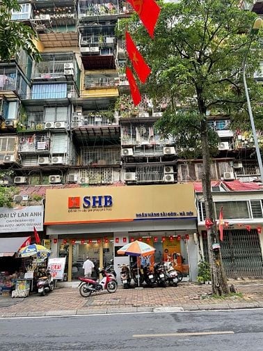 Bán căn hộ tầng 2 gần hồ Giảng Võ 