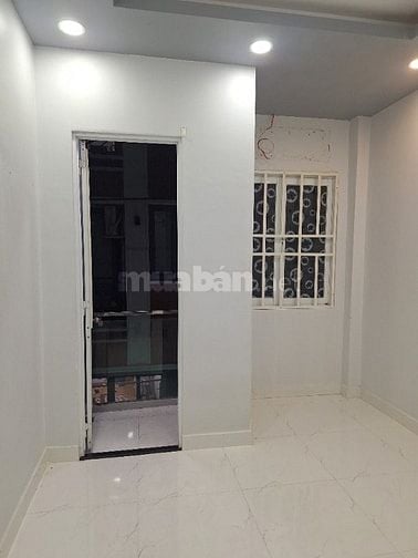 CHO THUÊ NHÀ HẺM BG ĐƯỜNG BẠCH VÂN, Q5 - DT 3×8M