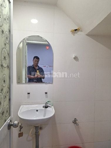 CHO THUÊ NHÀ HẺM BG ĐƯỜNG BẠCH VÂN, Q5 - DT 3×8M