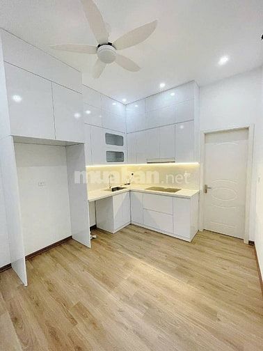 Nhà Đẹp Ngõ Ô TÔ Tam Trinh, Hoàng Mai 120m, giá 4,75 tỷ.