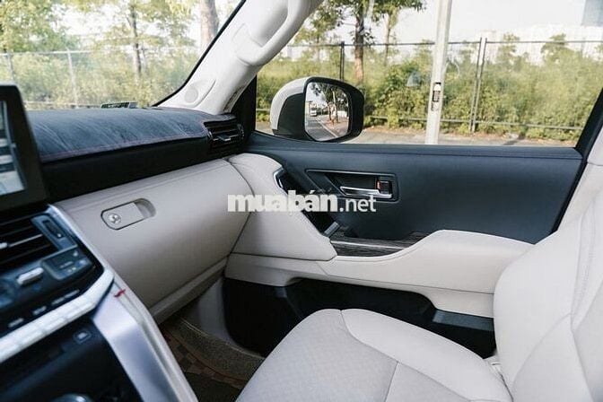 Toyota Land Cruiser 3.5 V6 2023 - 9000 km
