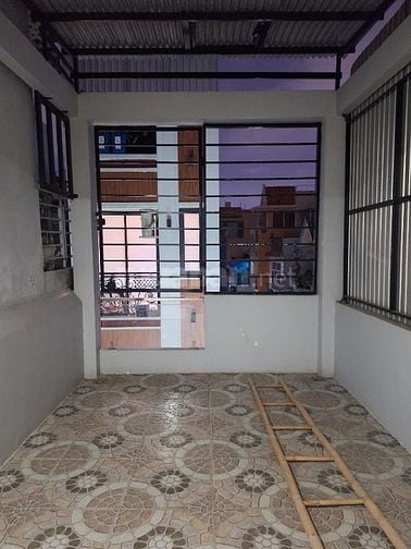 CHO THUÊ NHÀ HẺM BG ĐƯỜNG BẠCH VÂN, Q5 - DT 3×8M