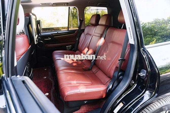 Lexus LX 570 2016