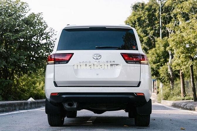 Toyota Land Cruiser 3.5 V6 2023 - 9000 km