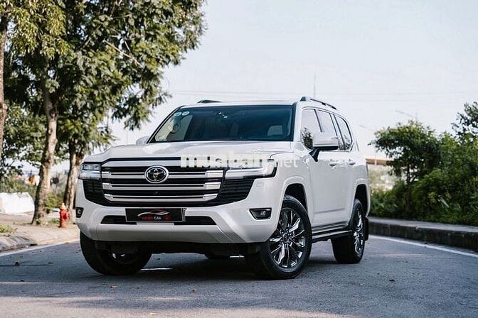 Toyota Land Cruiser 3.5 V6 2023 - 9000 km