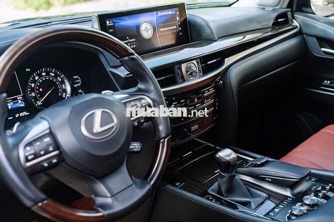 Lexus LX 570 2016