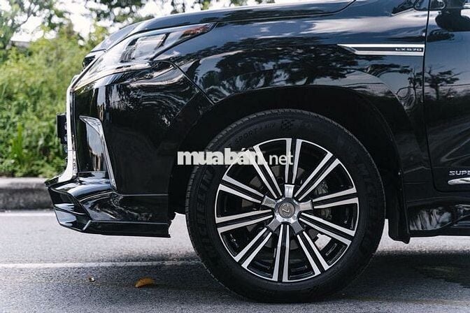 Lexus LX 570 2016
