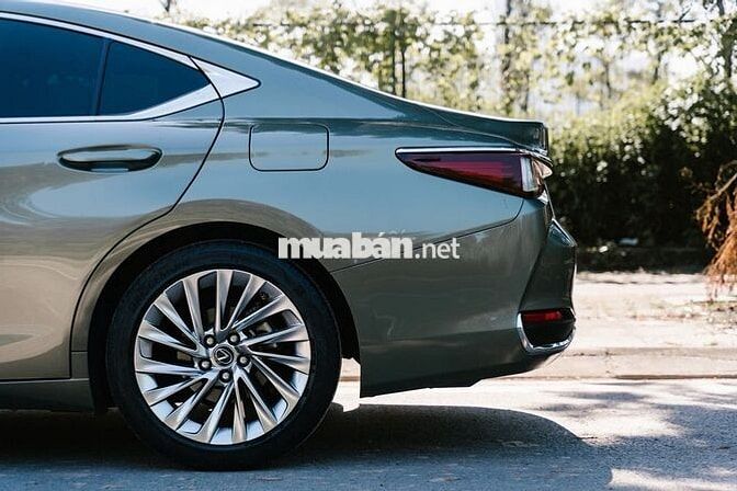 Lexus ES 250 2020 - 51000 km