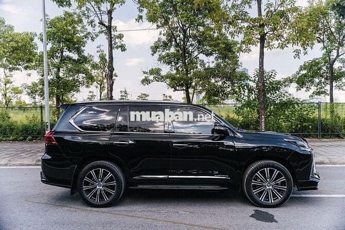 Lexus LX 570 2016