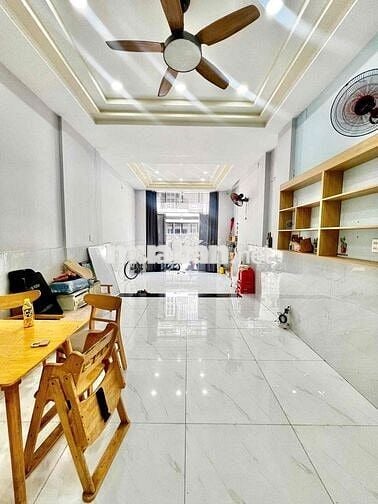 nhà full Nội Thất trệt 2 lầu 3 phòng ngủ 3wc