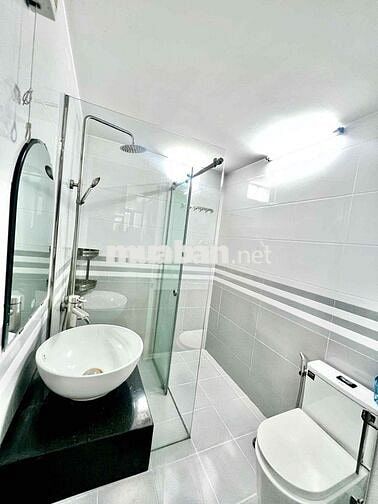 nhà full Nội Thất trệt 2 lầu 3 phòng ngủ 3wc