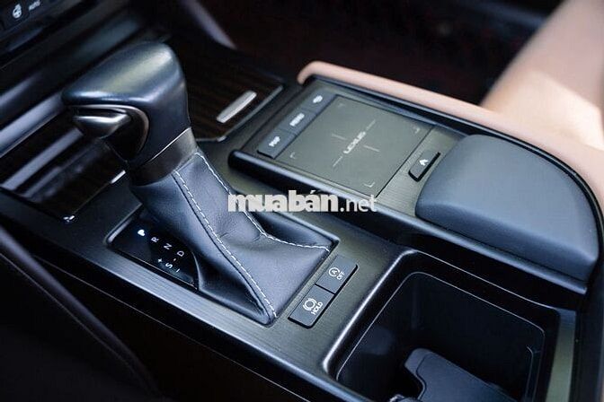 Lexus ES 250 2020 - 51000 km