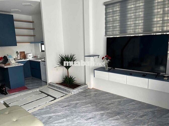 Cho Thuê nhà đẹp 2 Tầng mặt tiền Hoà Xuân