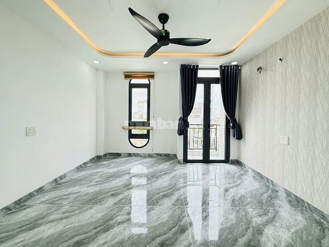 CHÍNH CHỦ 4 CĂN LIỀN KỀ ĐÚC 3 LẦU SÂN THƯỢNG KHU ĐỒNG BỘ CÓ THANG MÁY