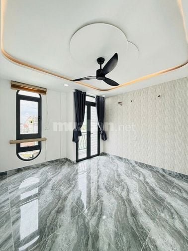 CHÍNH CHỦ 4 CĂN LIỀN KỀ ĐÚC 3 LẦU SÂN THƯỢNG KHU ĐỒNG BỘ CÓ THANG MÁY