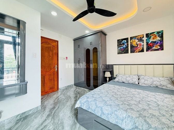 CHÍNH CHỦ 4 CĂN LIỀN KỀ ĐÚC 3 LẦU SÂN THƯỢNG KHU ĐỒNG BỘ CÓ THANG MÁY