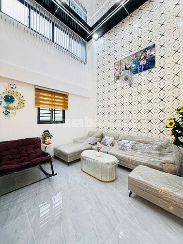 CHÍNH CHỦ 4 CĂN LIỀN KỀ ĐÚC 3 LẦU SÂN THƯỢNG KHU ĐỒNG BỘ CÓ THANG MÁY