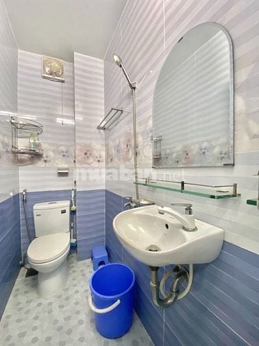 Bình Tân - Bán nhà 2 tầng BTCT 55m2 kế bên Bà Hom - 3,95t