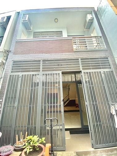 Bình Tân - Bán nhà 2 tầng BTCT 55m2 kế bên Bà Hom - 3,95t