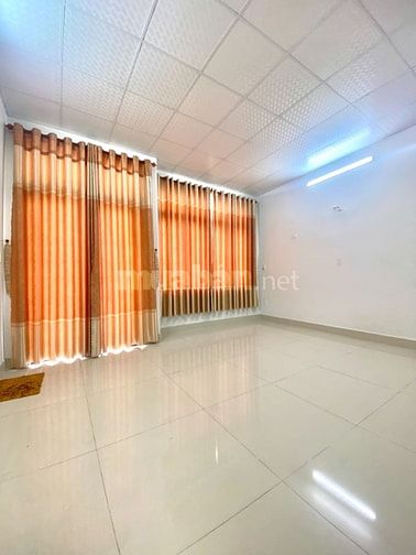 Bình Tân - Bán nhà 2 tầng BTCT 55m2 kế bên Bà Hom - 3,95t